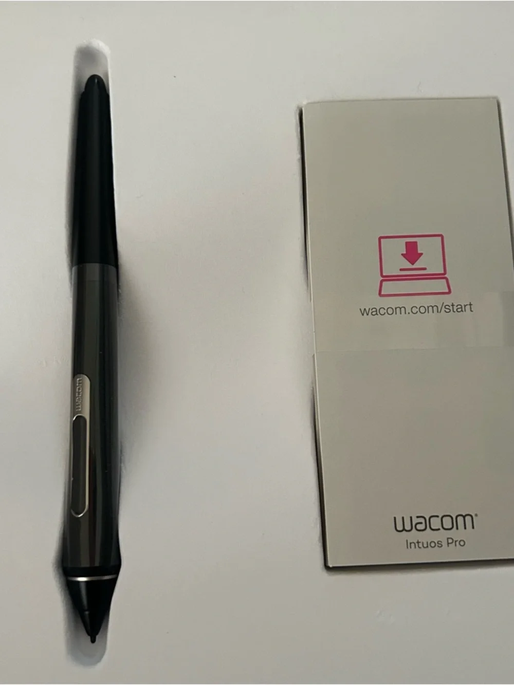 Wacom Intuos Pro Large drawing tablet for creators, artists, illustrators